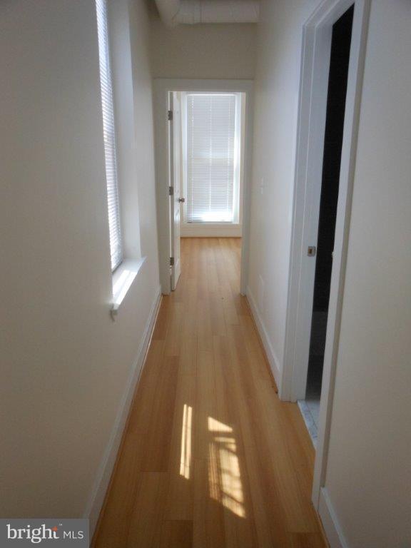 Foto del edificio - 218 E Chase St