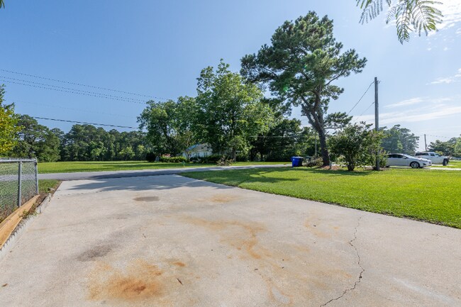 Foto del edificio - 549 W Beaufort Rd