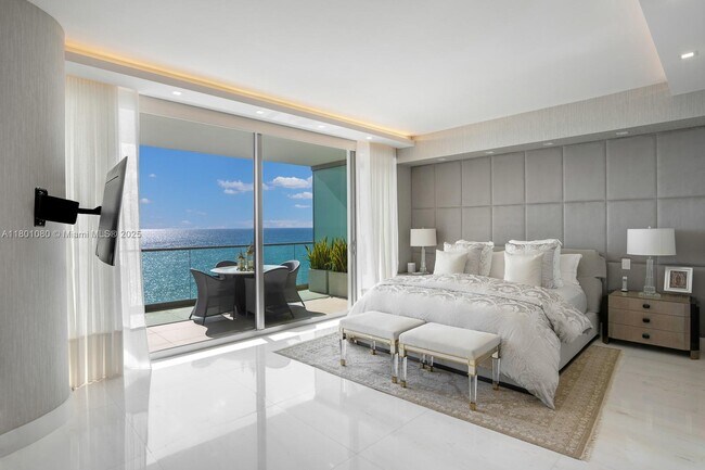 Building Photo - 10203 Collins Ave