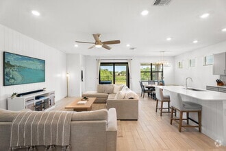 Building Photo - 5892 SE Sky Blue Cir