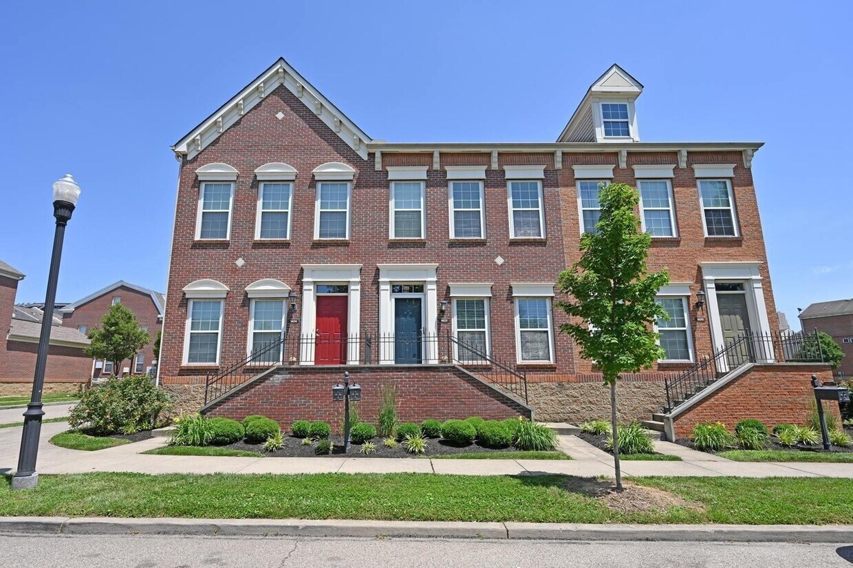 Foto principal - 1422 Laurel Park Dr