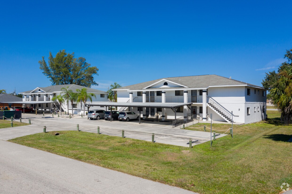 Foto del edificio - 1413 SW 48th Ter