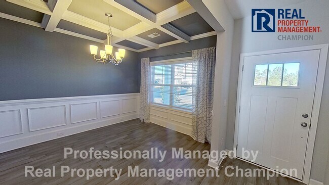 Foto del edificio - Former Model Home in Popular Grayson Park