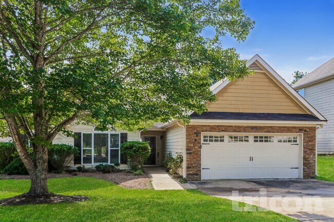 Building Photo - 104 Logan Creek Ct