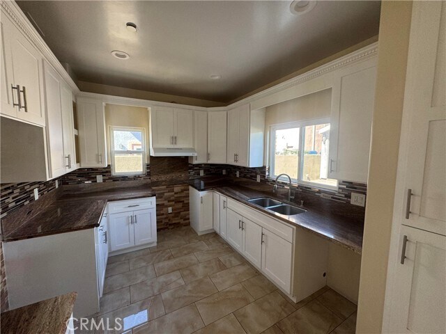 Foto del edificio - 3533 W 109th St