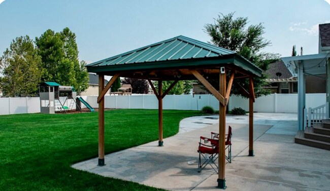 Foto del edificio - 2884 N 675 E