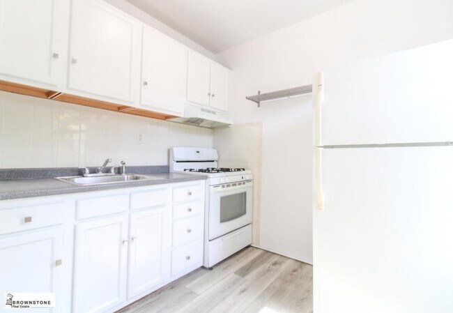 Foto del edificio - 1 bedroom in BROOKLYN NY 11231
