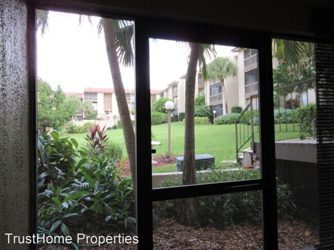 Building Photo - 1 br, 1 bath House - 574 Orange Drive unit 70