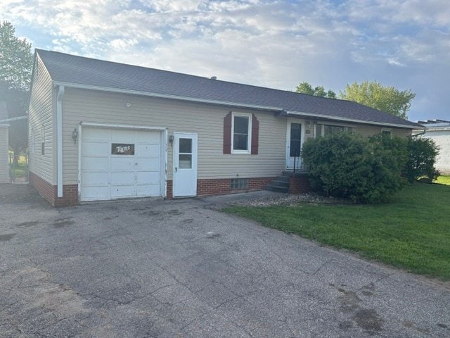 Building Photo - 207 3rd St S