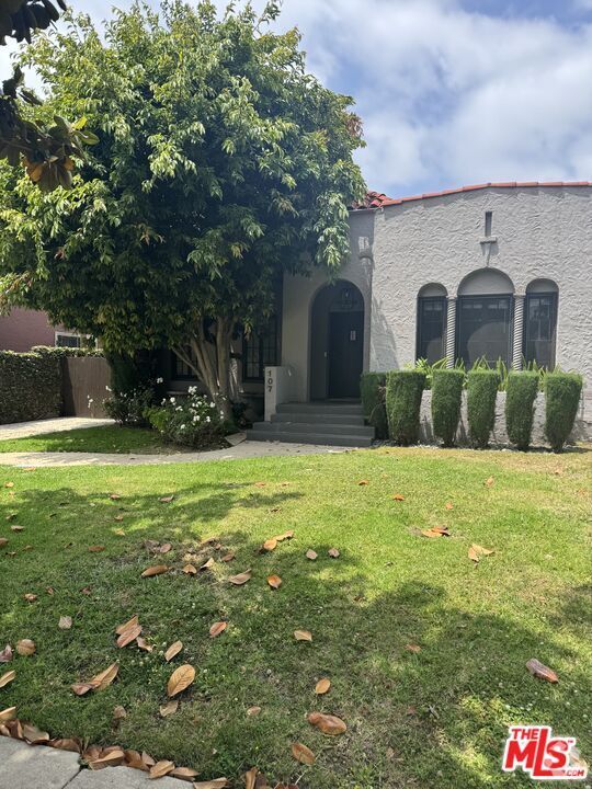 Building Photo - 107 S Lucerne Blvd