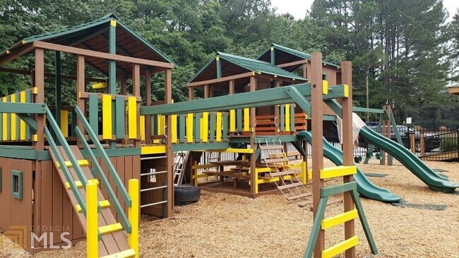 Foto del edificio - 4199 Westchester Trace