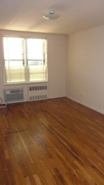Building Photo - 44-15 Colden St