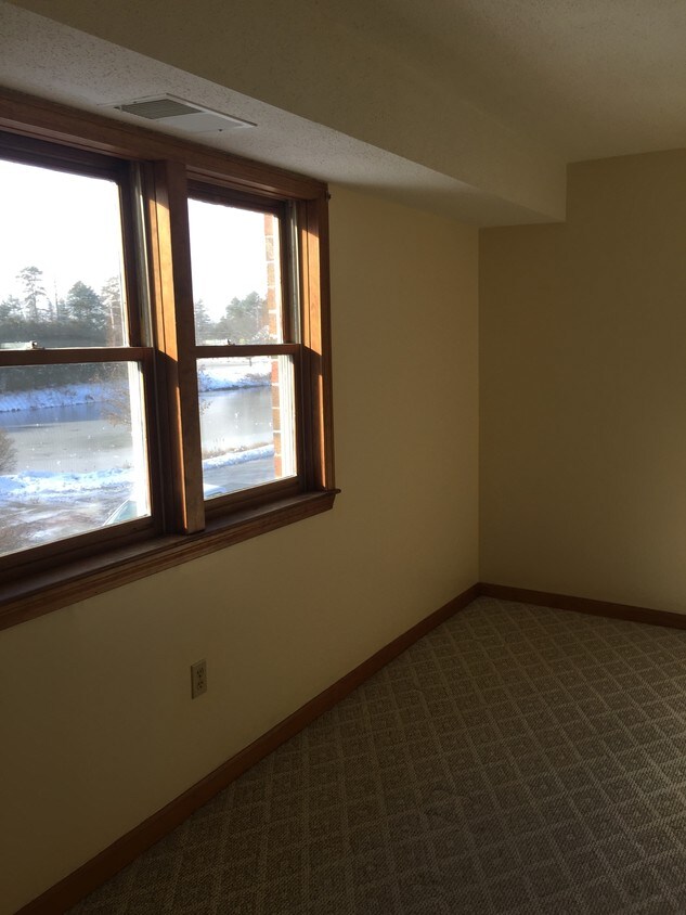 9 Blackstone Dr Unit 79, Nashua, NH 03063 Condo for Rent in Nashua