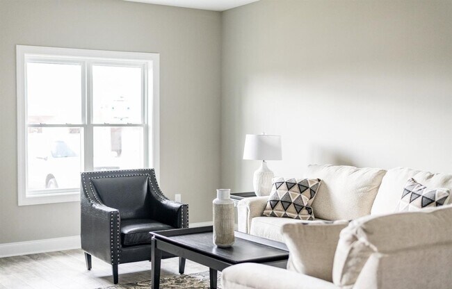 Foto del edificio - 3 Bedroom Townhome in Lynchburg