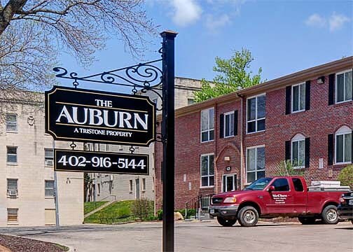Primary Photo - 417 - 421 - 423 N 40th -- Auburn