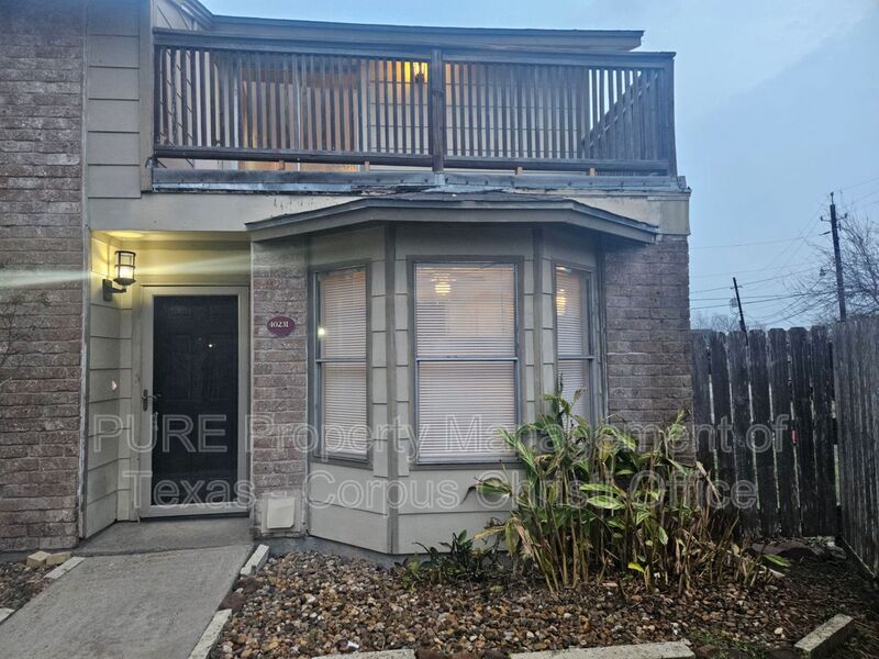 Primary Photo - 4023 Oak Bay Dr