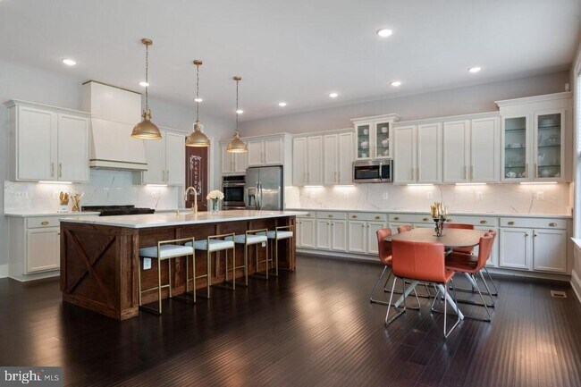 Foto del edificio - 40946 Munson Woods Pl