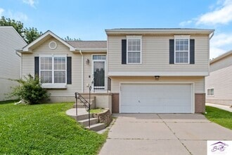 Building Photo - 7920 S 161st Terrace
