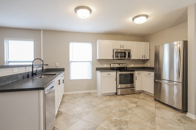 Foto del edificio - 547 Reed Ct