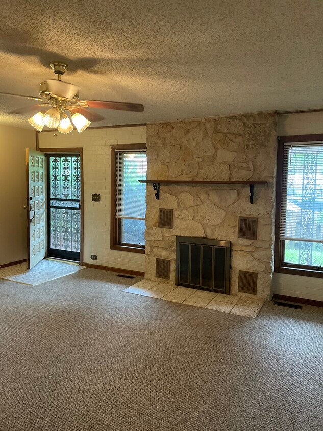 Foto principal - 417 E Cherry St