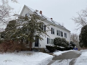 Building Photo - 161 Cedar St