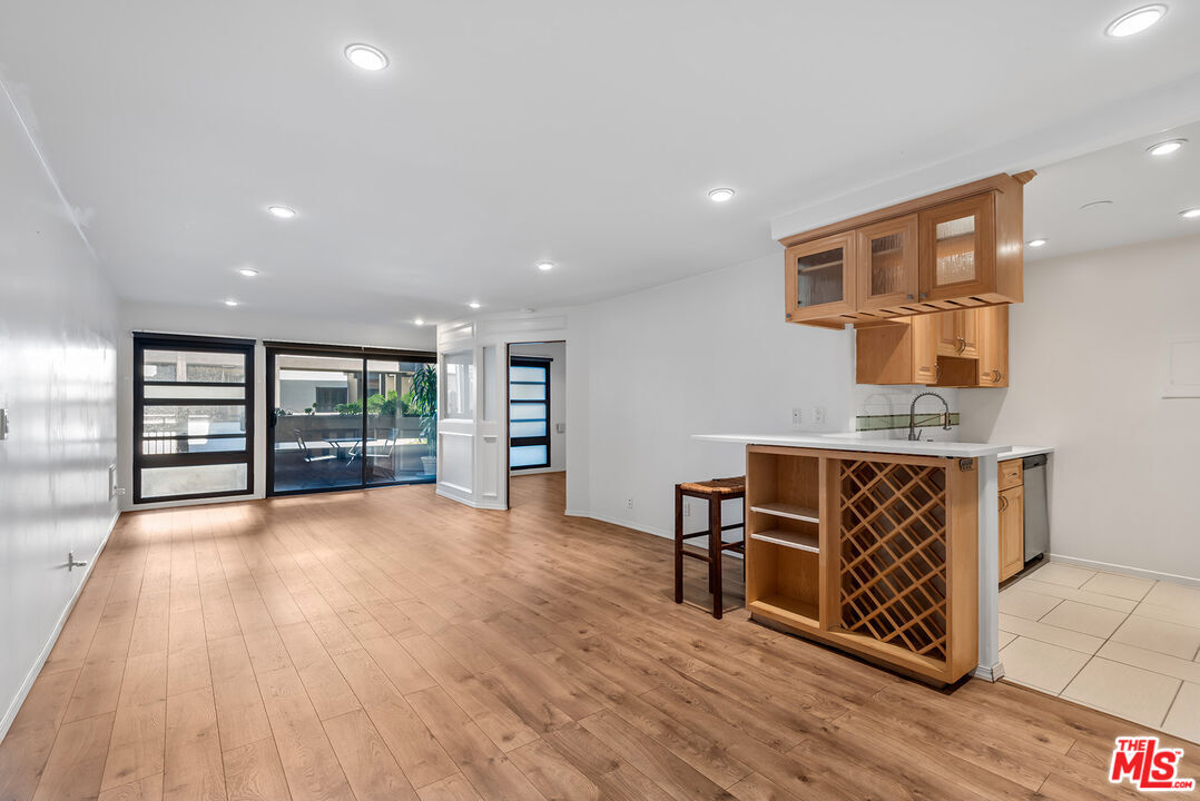 Primary Photo - 7742 Redlands St