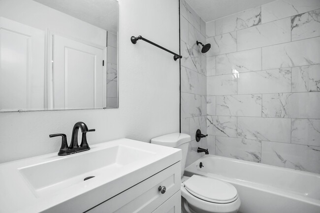 Building Photo - Casa Aria Luxury Rental Homes