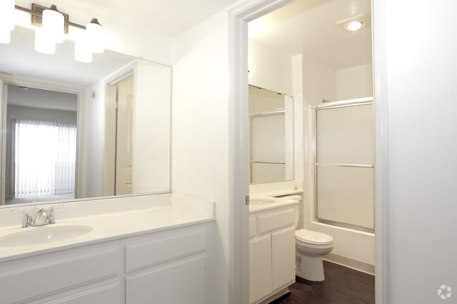 2BR, 2BA - Capri - Maravilla Apartments at CSUN