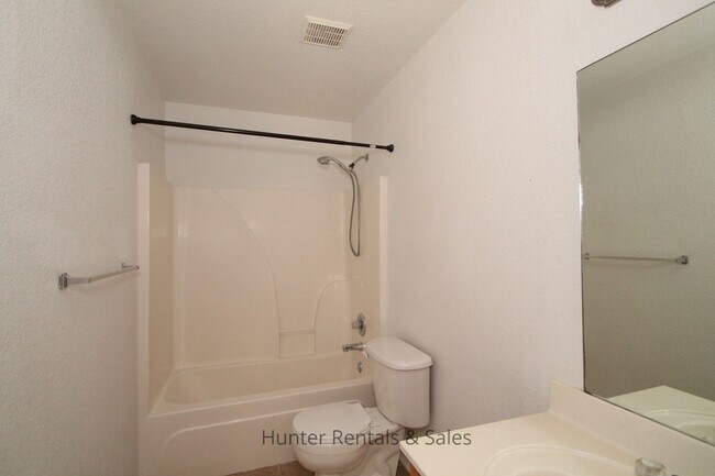 Foto del edificio - Off The Main Path