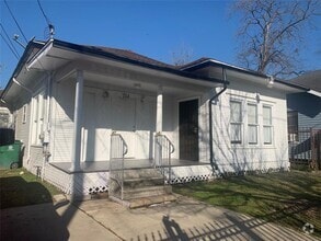 Building Photo - 214 Sidney St