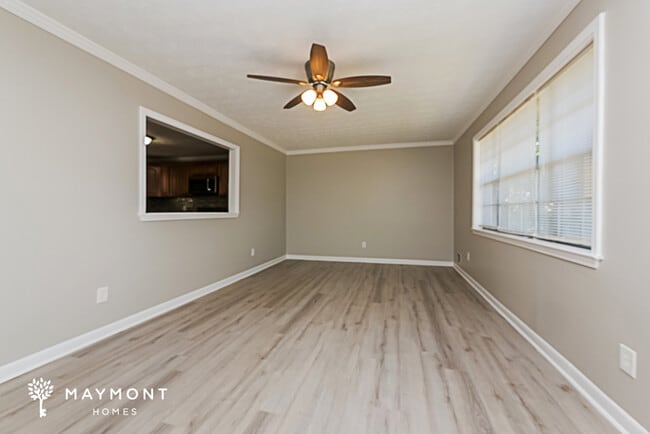 Building Photo - 6292 Wellington Dr