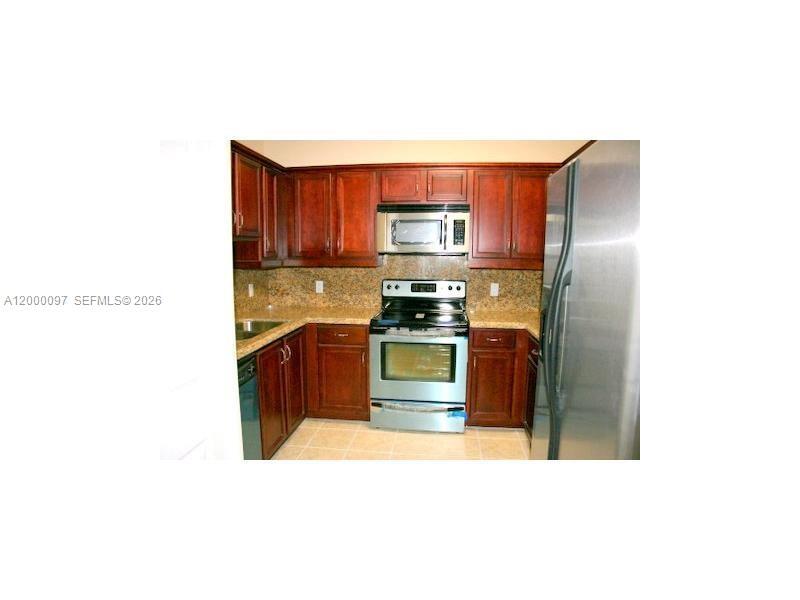 Foto del edificio - 5271 SW 8th St