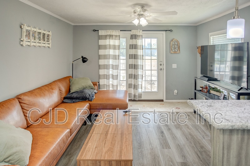 26 Coachlight Trailer Park, Glen Carbon, IL 62034 House Rental in