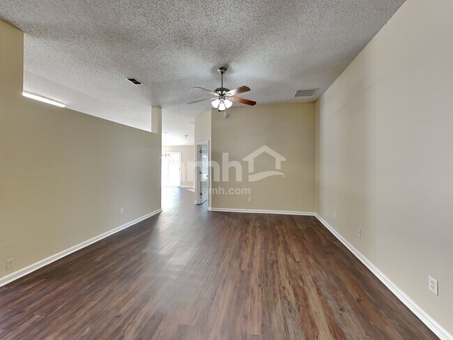 Foto del edificio - 3264 Talisman Drive