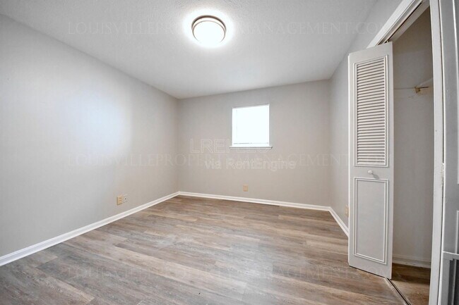 Building Photo - 4408 S 1st St