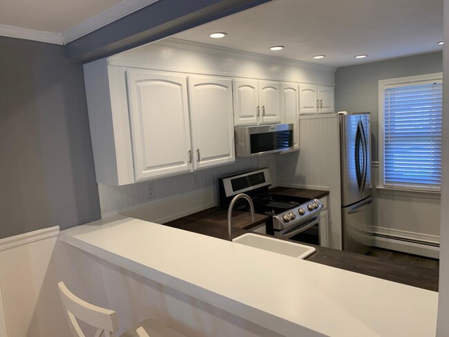 Foto del edificio - 8 Butternut Ln