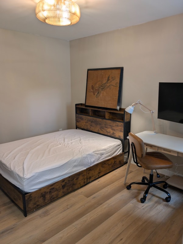 Foto del edificio - 1511 Graduate Ln