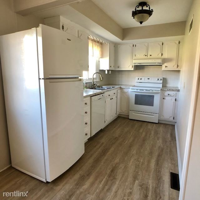 3 br, 2 bath 328 Clifton Blvd Apartment for Rent in Mansfield, OH