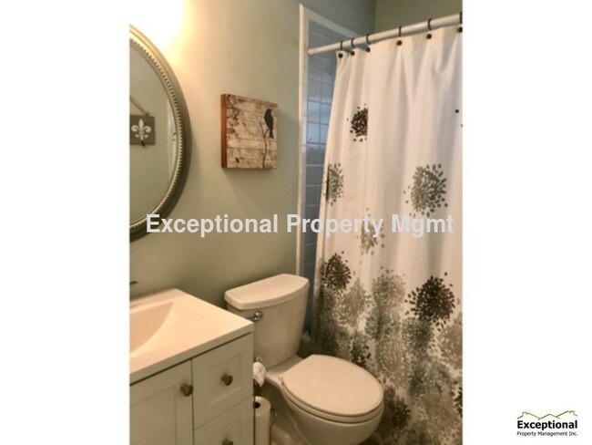 Foto del edificio - AVAILABLE April!  MUST SEE!