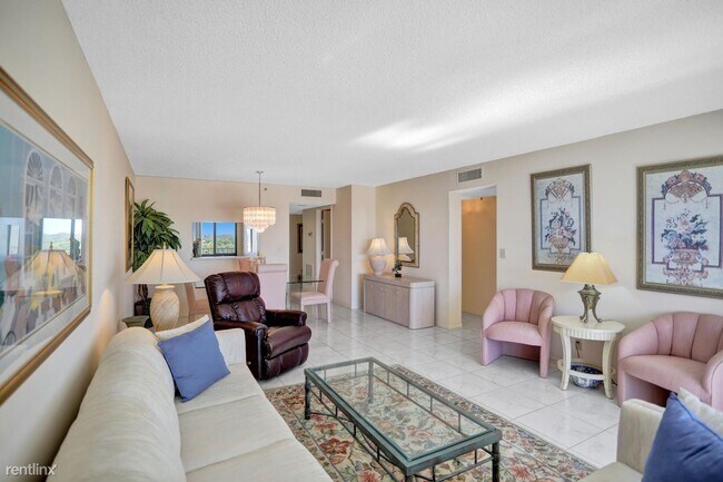 Foto del edificio - 2 br, 2 bath House - 7076 Huntington Ln Ap...