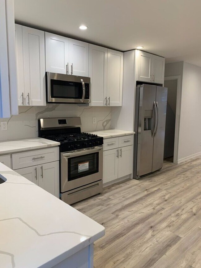 Foto del edificio - 911 Hoffman St