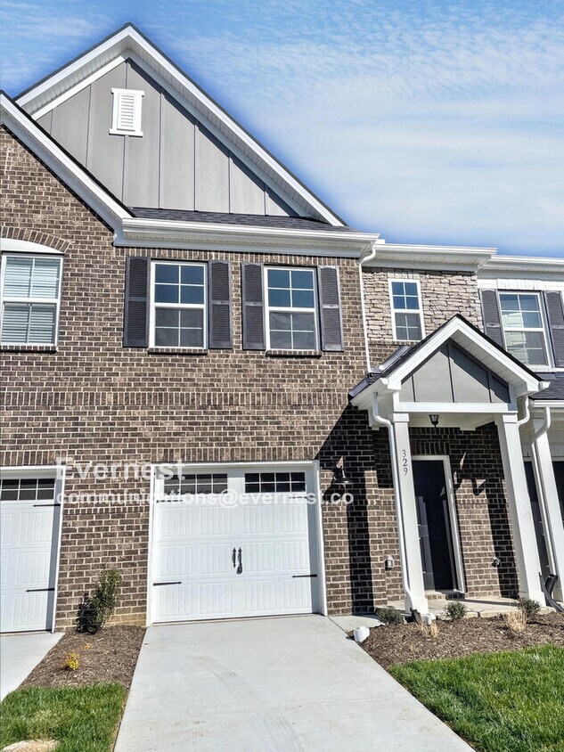3-Bed/ 2.5-Bath Townhouse/ Available Soon! - 3-Bed/ 2.5-Bath Townhouse/ Available Soon!