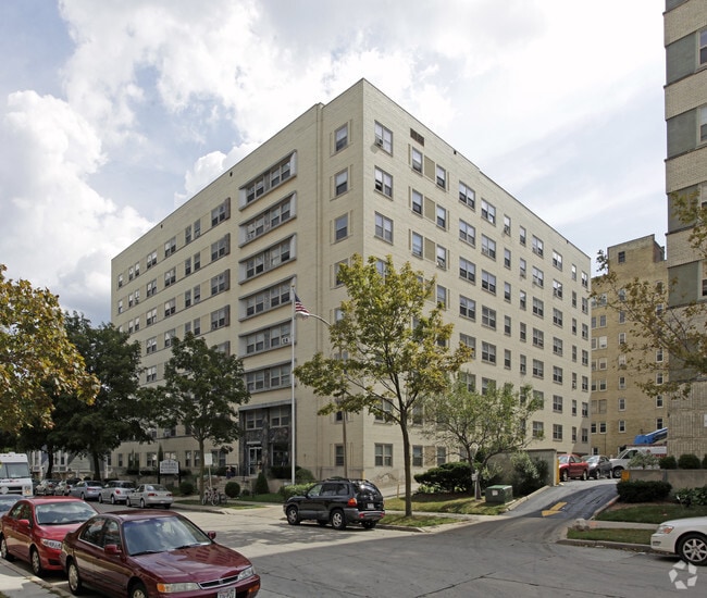 Building Photo - The Empire Building