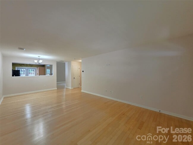 Building Photo - 360 Tidmarsh Ct NW