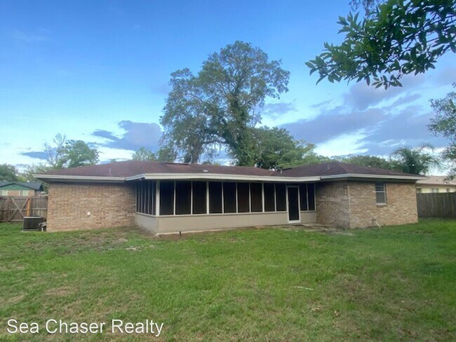 Building Photo - 4 br, 2 bath House - 180 Vanderford Rd. W