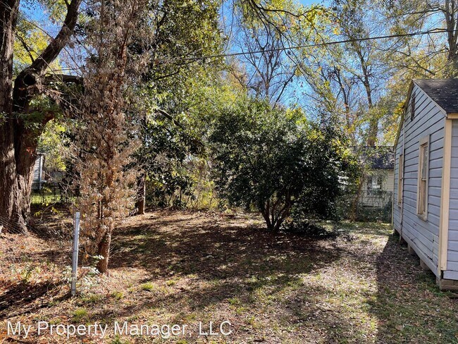 Foto del edificio - 2 br, 1 bath House - 411 W. 64th Street