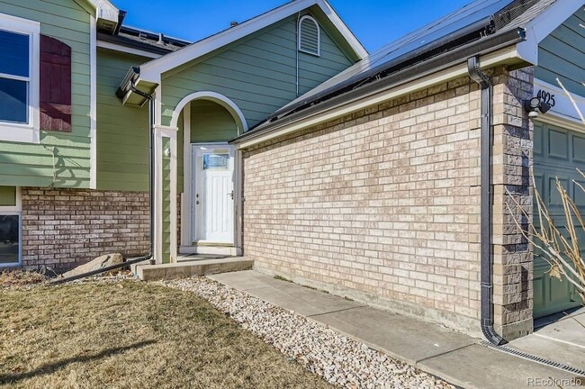 Foto del edificio - 4925 Freeport Wy