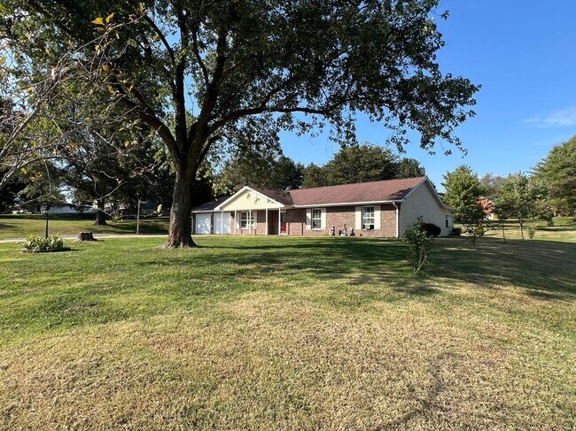 Foto del edificio - 398 Shady Brook Dr
