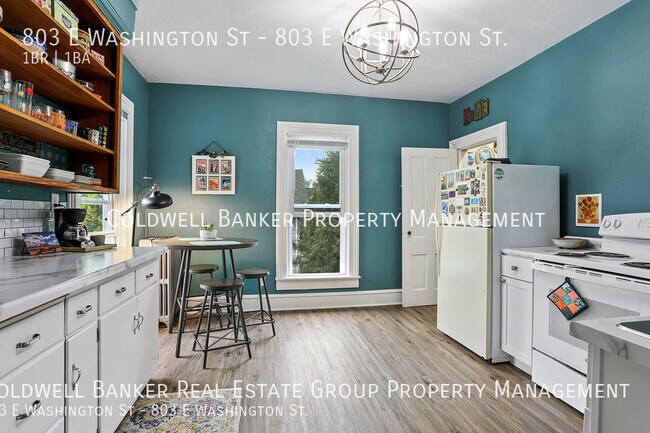 Foto del edificio - 803 E Washington St