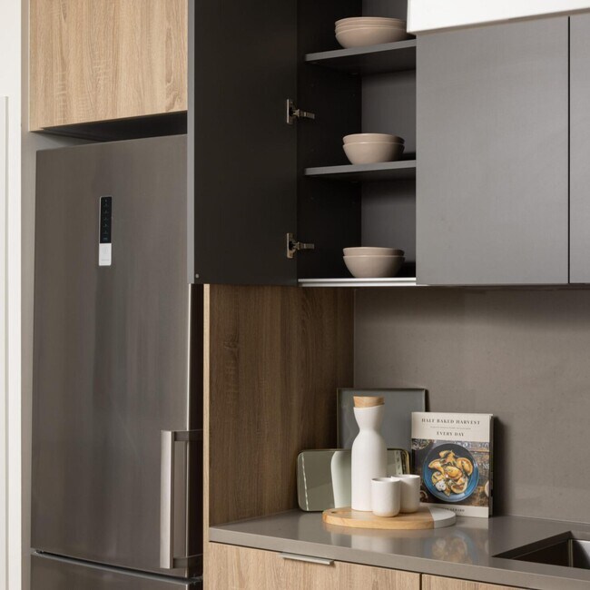 Sans titre - Maple House at Canary Landing
